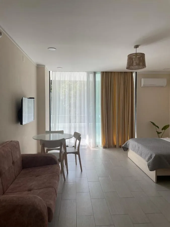 Apartment Near The Sea With Pool Batumi Georgia
