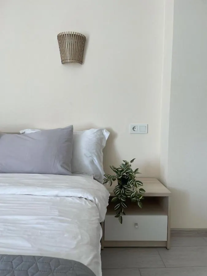 Apartment Near The Sea With Pool Batumi